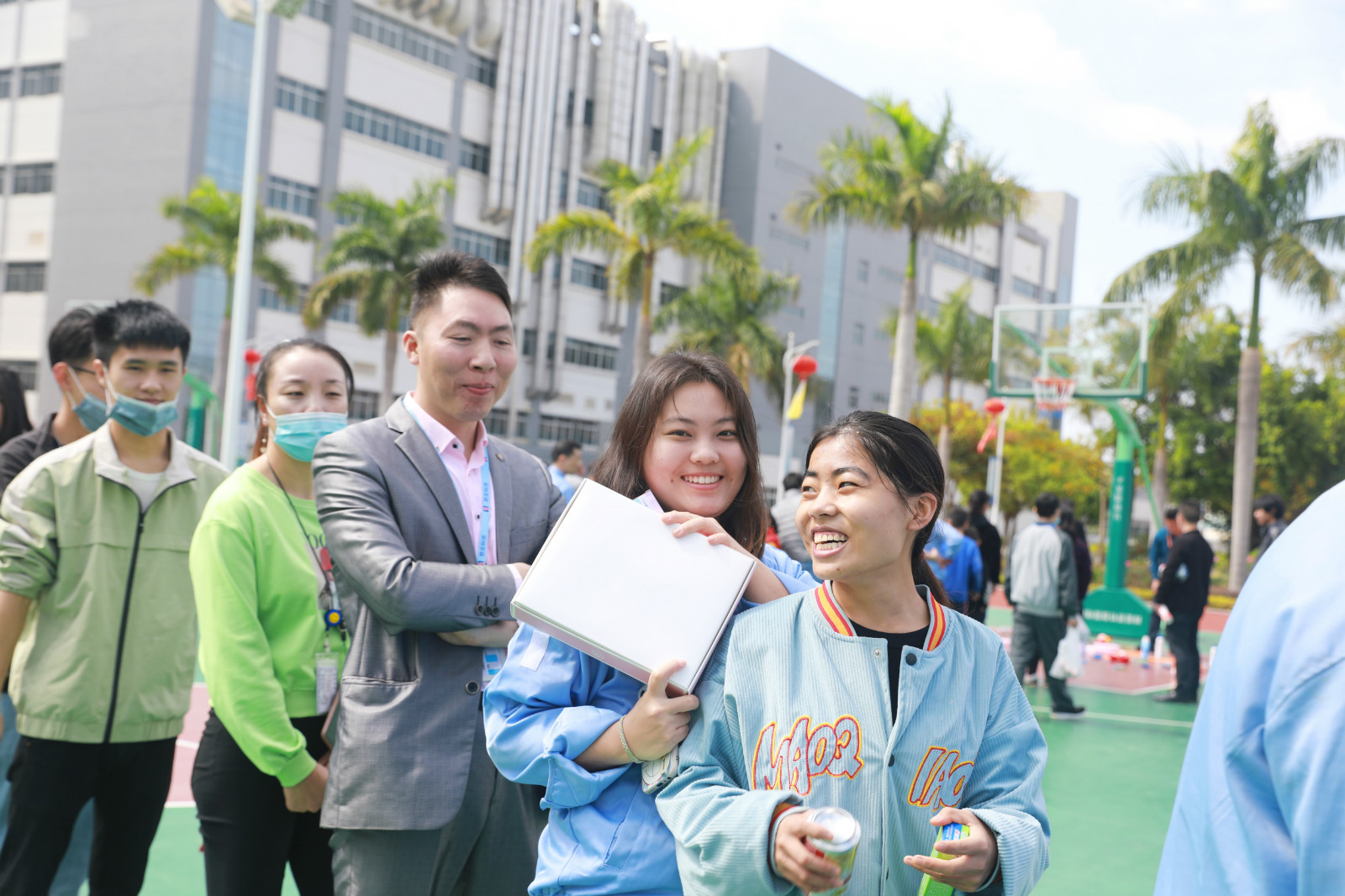 就地過年，年味不減—我在金年會挺好的